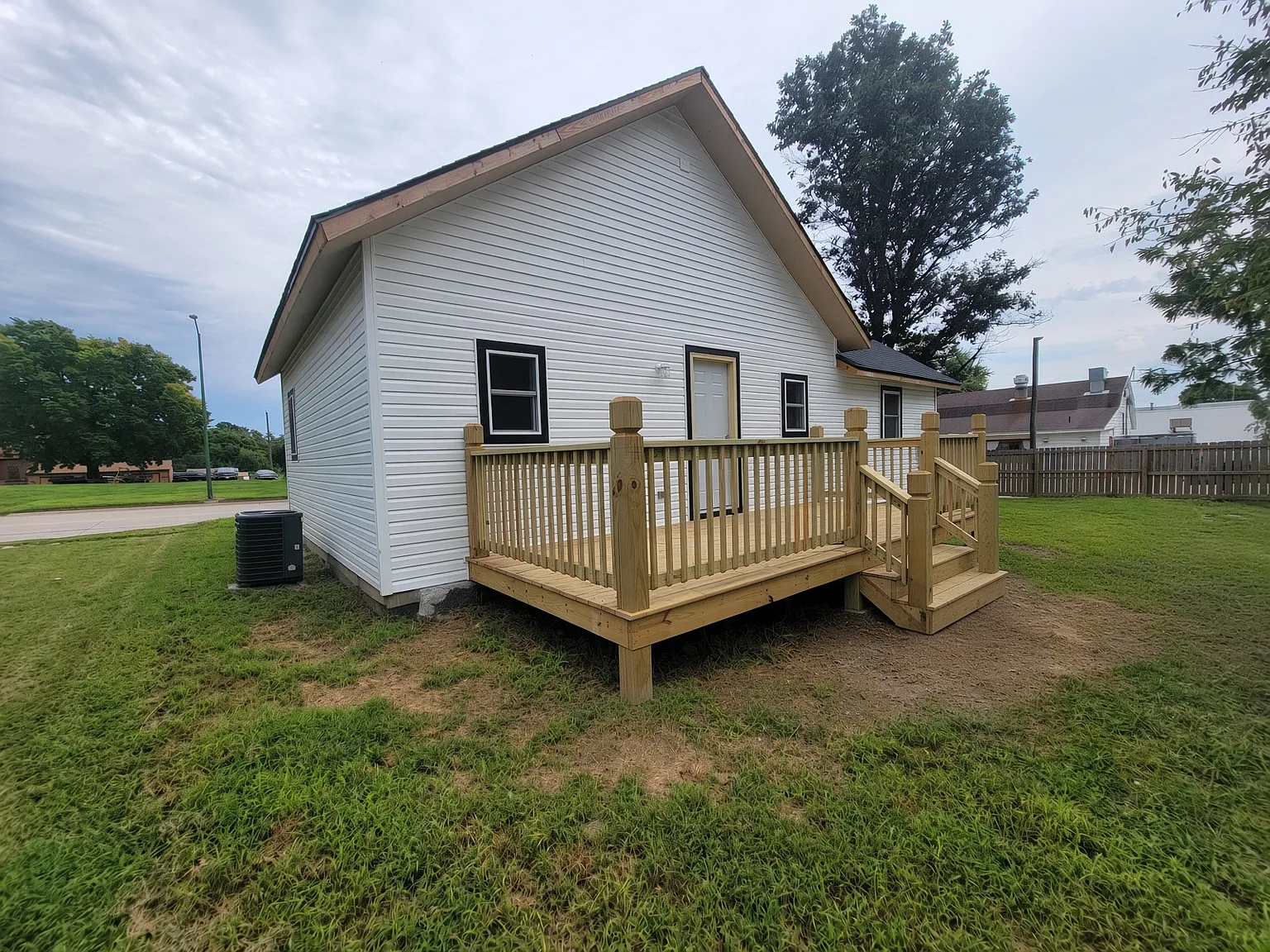 1 bed, 912 sqft, $1,200 — Photo 4