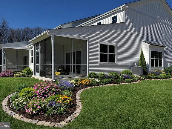 3rd image of 268 Jameson Way