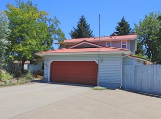 586 Cashmere Cir, Medford, OR 97504