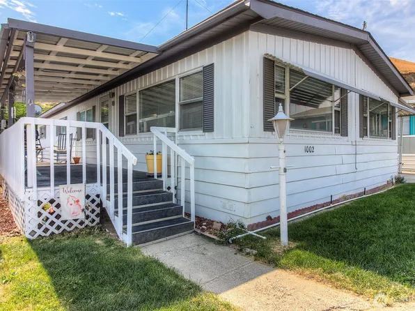 300 Alps Road, Yakima, WA 98936
