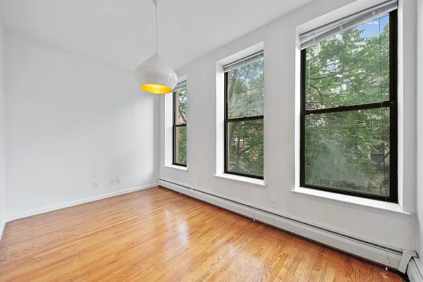 Rented by Oxford Property Group | media 4