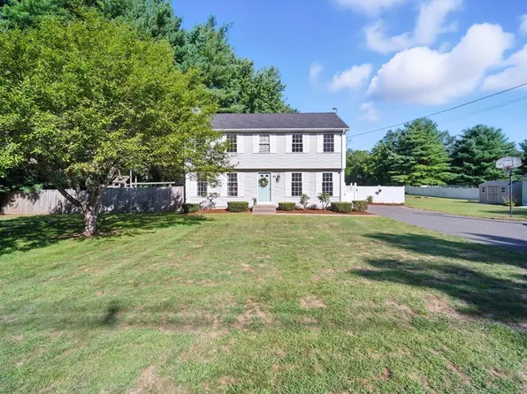 60 Shaker Rd, Westfield, MA 01085