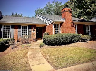 803 Dunwoody Chace, Sandy Springs, GA 30328
