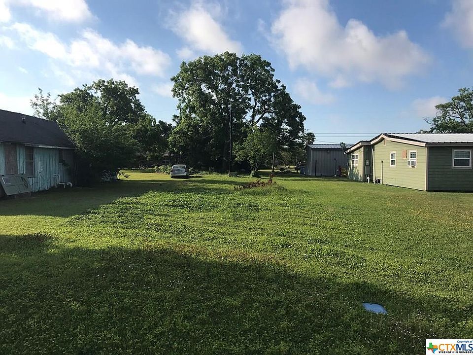 2nd image of 707 Jackson Ave