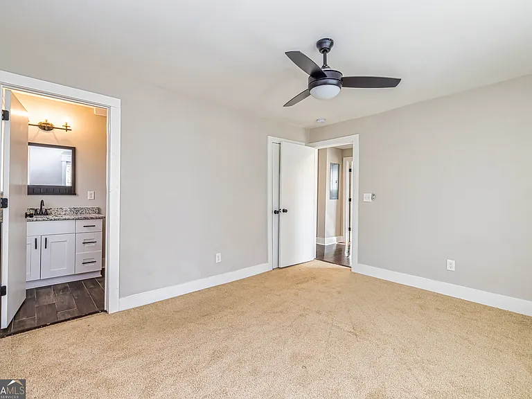 1678 Dorsey Ave — Photo 21