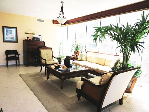 5th image of 4240 Galt Ocean Dr APT 1006