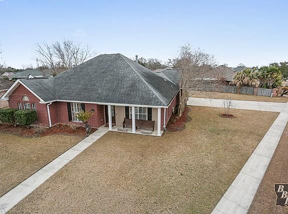 3rd image of 147 Aubrey Dr