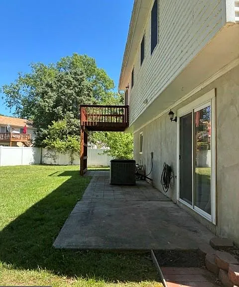 22240 Hawthorne Way — Photo 30