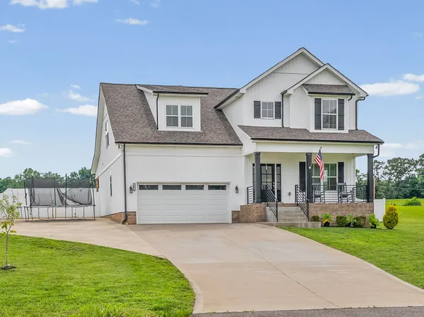 3904 Chapel Hill Rd, Clarksville, TN 37040
