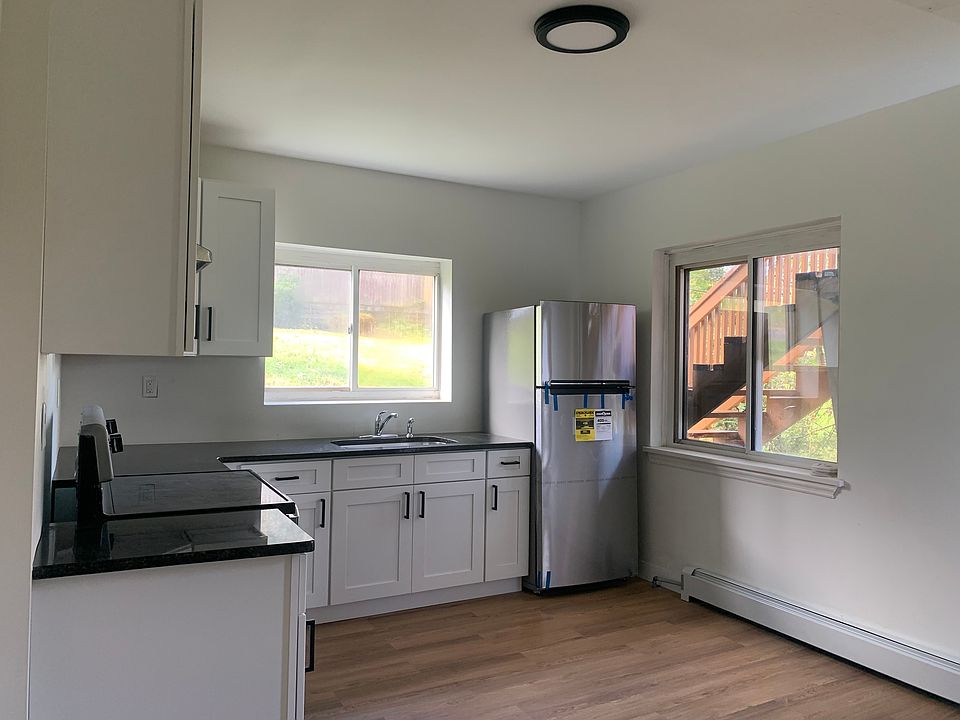 1st image of 436 Ripple St APT 1