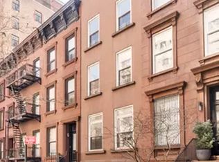 216 E 50th St #1, New York, NY 10022