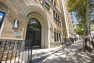 939 Woodycrest Avenue in Highbridge