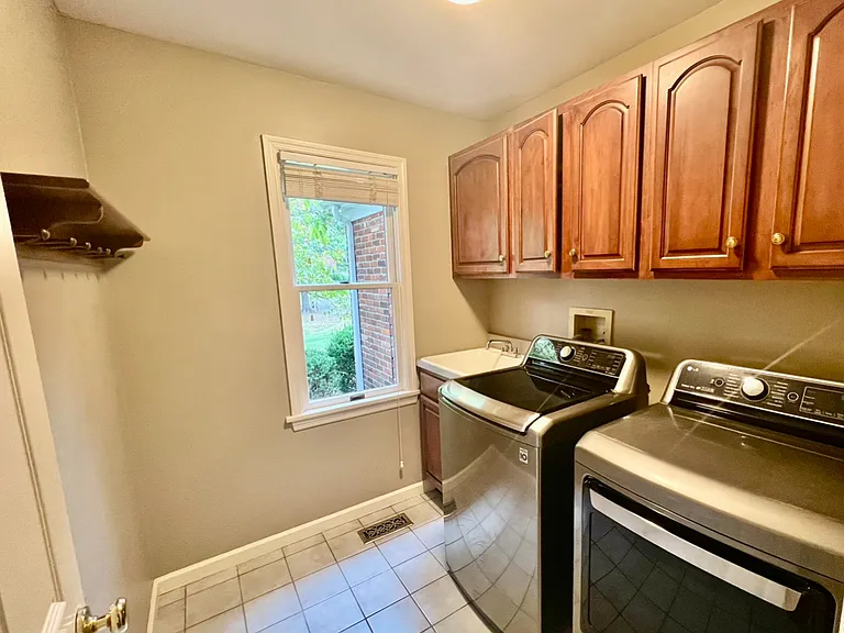 1700 Mason Knoll Rd — Photo 15