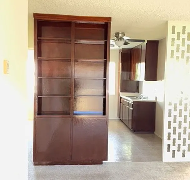Large 2 bedroom Apartment in Clairemont — Photo 9