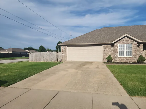 201 Sage St, Centerton, AR 72719