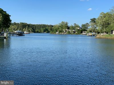 16 Old Point Rd, White Stone, VA, 22578