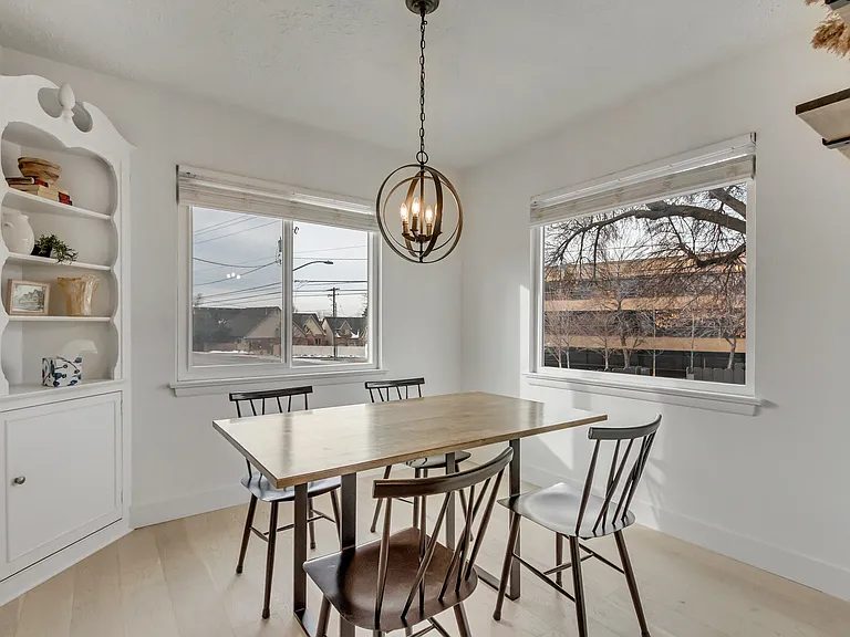 S Highland Dr — Photo 15