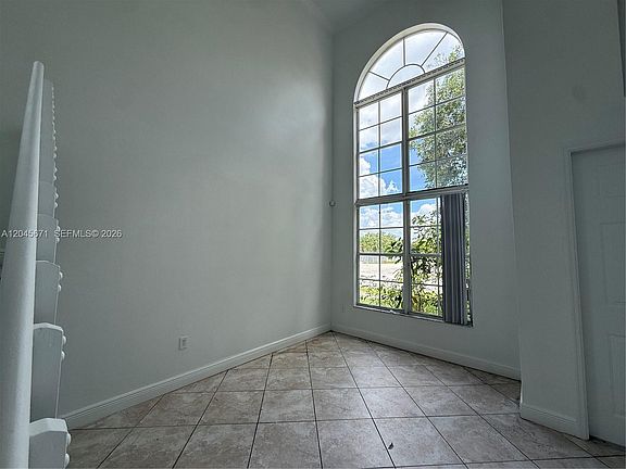 4th image of 11024 SW 242nd St