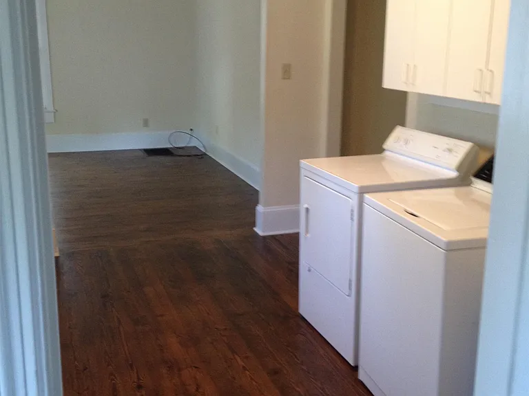 223 Lyndon Ave — Photo 10