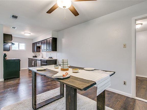 5th image of 527 Sun Valley Dr