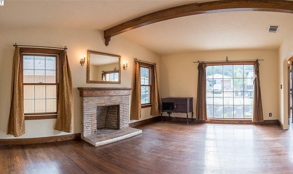 2nd image of 21294 Sweet Ln