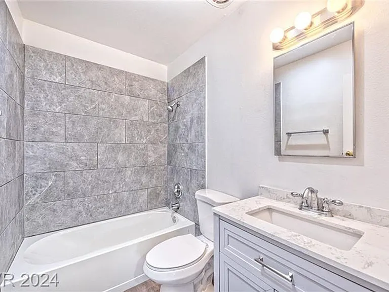 3381 Athens St — Photo 6