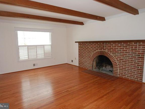 5th image of 2009 Mason Hill Dr