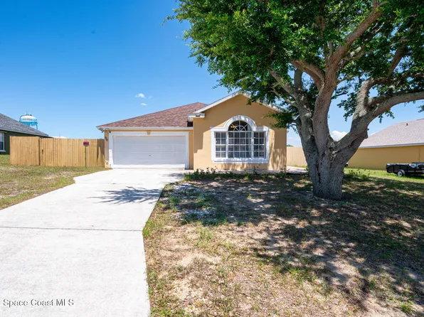 956 Lyon St, Lake Wales, FL 33853