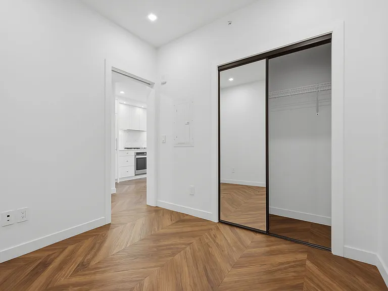 8445 Broadcast Ave SW #404 — Photo 10