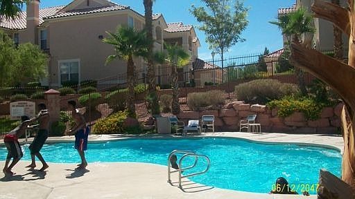 3rd image of 5855 Valley Dr Unit 2090
