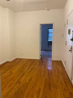 2nd image of 1744 1st Ave APT 4N