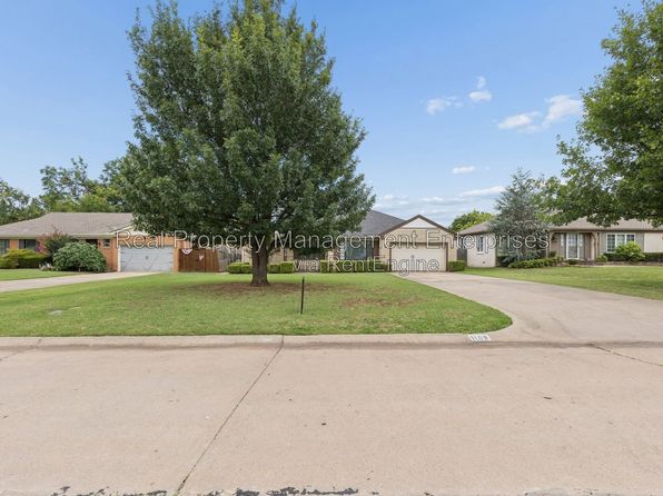 1108 Larchmont Ln