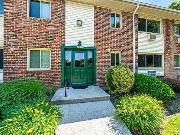 2397 union blvd #8a, Islip, NY 11751