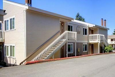 1st image of 12718 NE 120th St APT J6