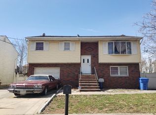 87 Borman Ave, Avenel, NJ 07001