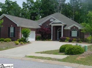 4 Macintyre St, Simpsonville, SC 29680