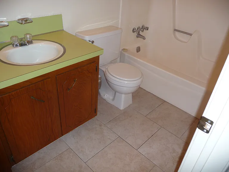 2306 Wales Cir #C — Photo 14