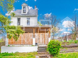 745 Girard St, Harrisburg, PA 17104