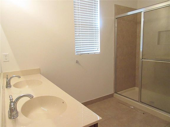 5th image of 717 SW 2nd Avenue #717