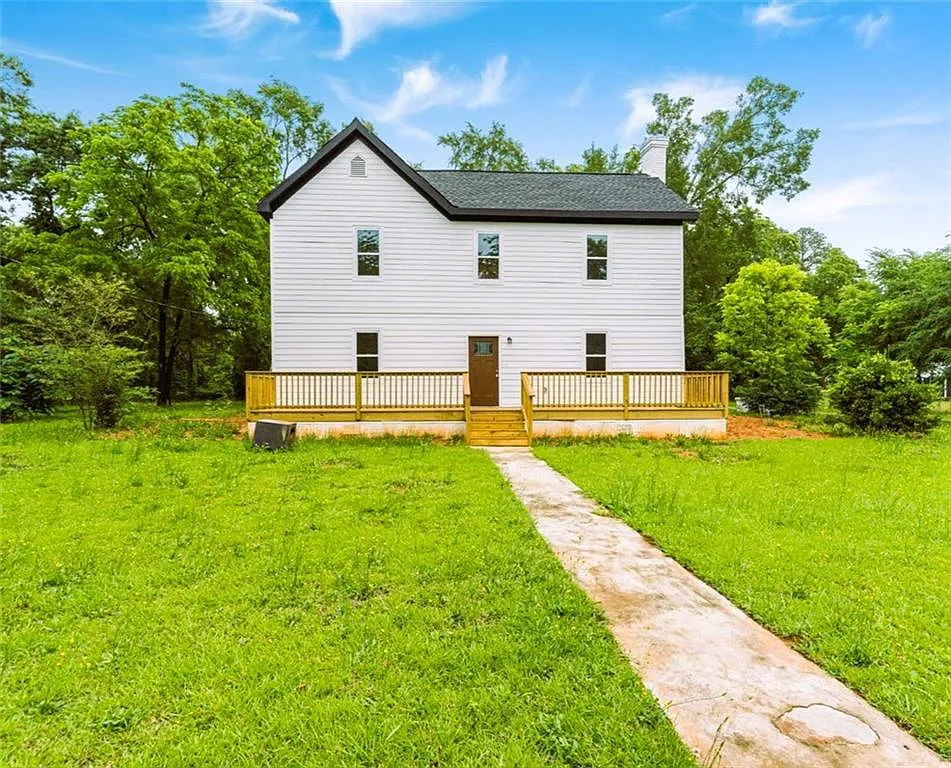 5 bed, 3.5 bath, 2848 sqft, $3,200 — Photo 1