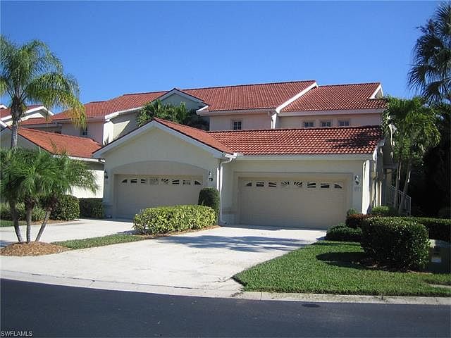 1st image of 15201 Royal Windsor Ln APT 401