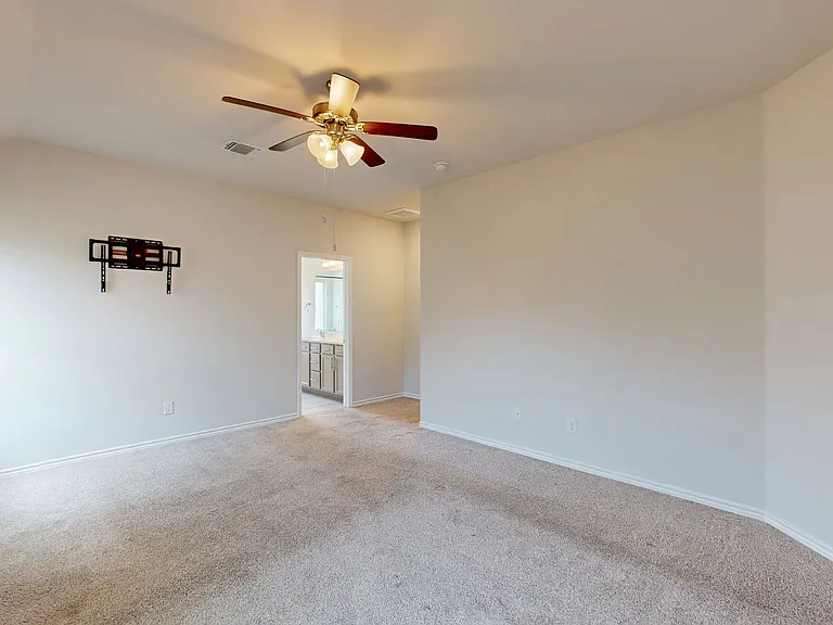 2417 Lavigne Ct — Photo 22
