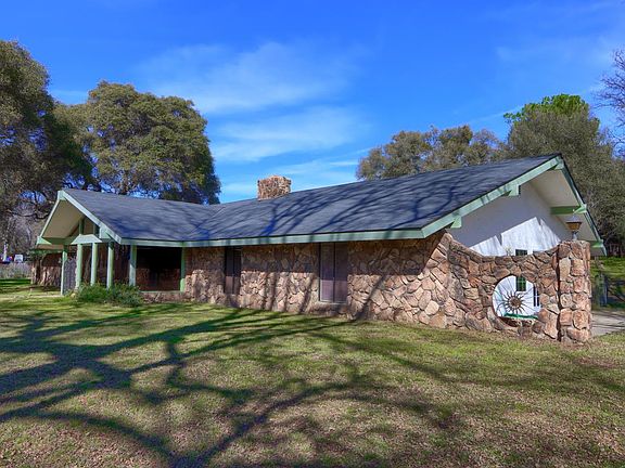 5th image of 31729 Cherokee Rd