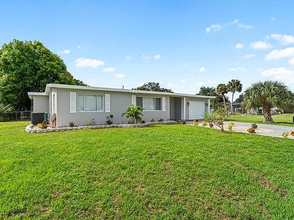 3rd image of 21059 EXMORE AVENUE