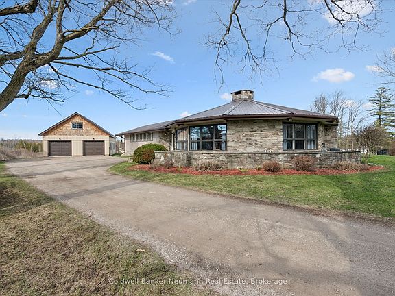 3rd image of 26 Old Brock Rd