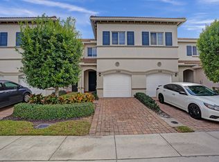 1120 Vermilion Dr, Lake Worth, FL 33461
