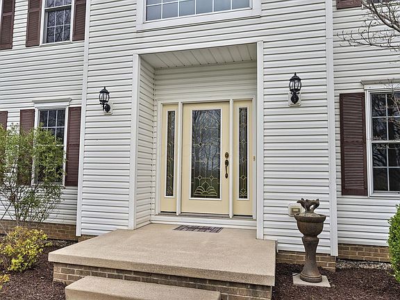5th image of 3763 Maxwell Rd