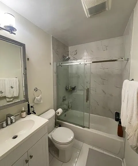 104 W Oak St #2W — Photo 10