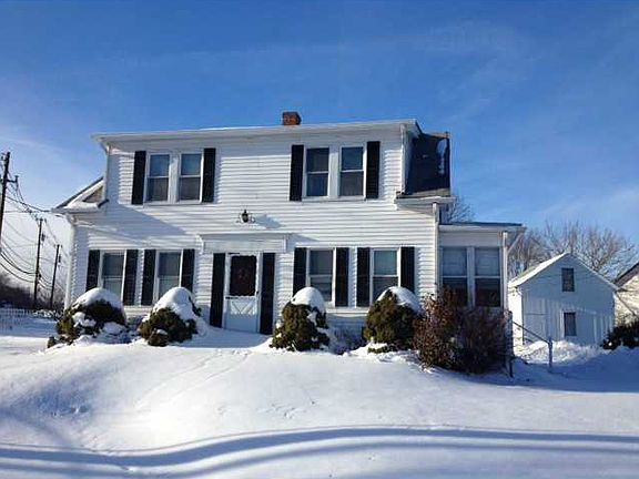 2nd image of 139 Putnam Pike
