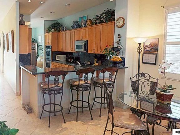 4th image of 1114 Turnberry Dr